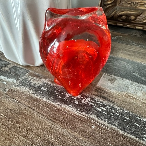 Vintage mid century Lefton red owl glass decor paperweight. - Picture 4 of 4